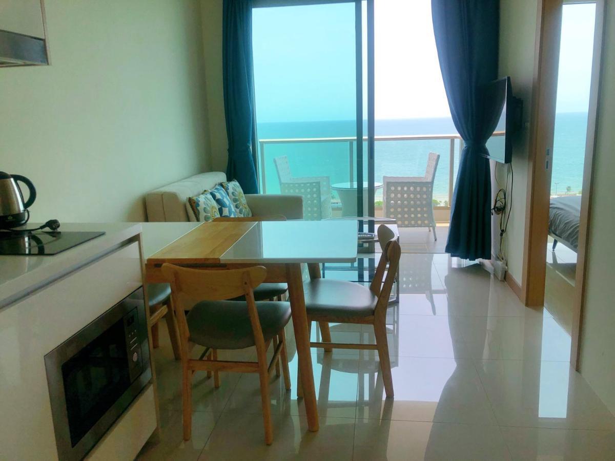 Riviera Jomtien By Daisy Pattaya 2 Apartment Exterior photo